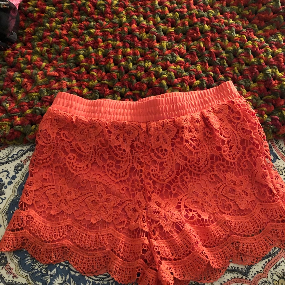 Causal Loose Shorts